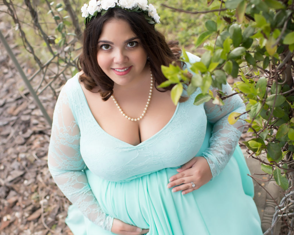 Maternity Outdoor Photos of Pregnant Adelis in Pale Mint Gown in Alachua Florida