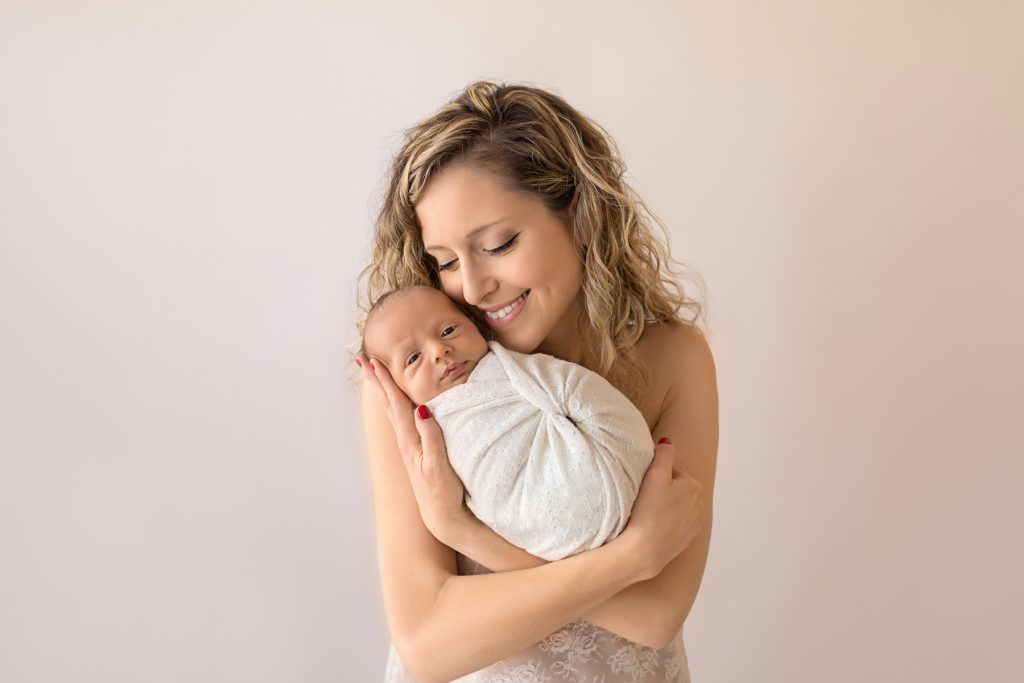 Newborn light and portrait studio