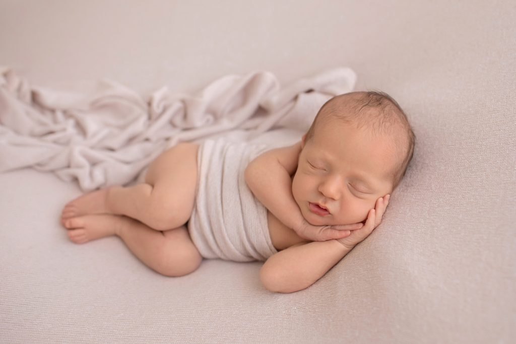 Newborn photography studio