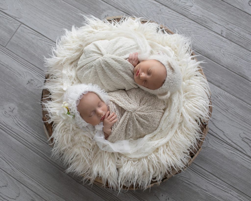 twin newborn photography