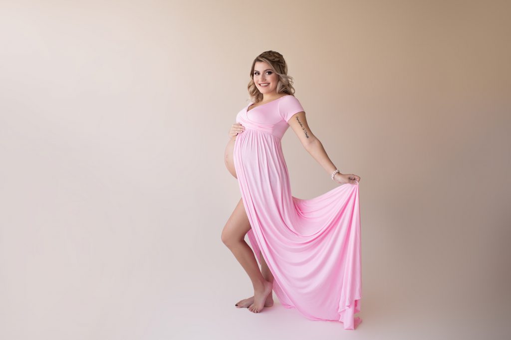 Maternity Pictures: Ideas and Inspiration