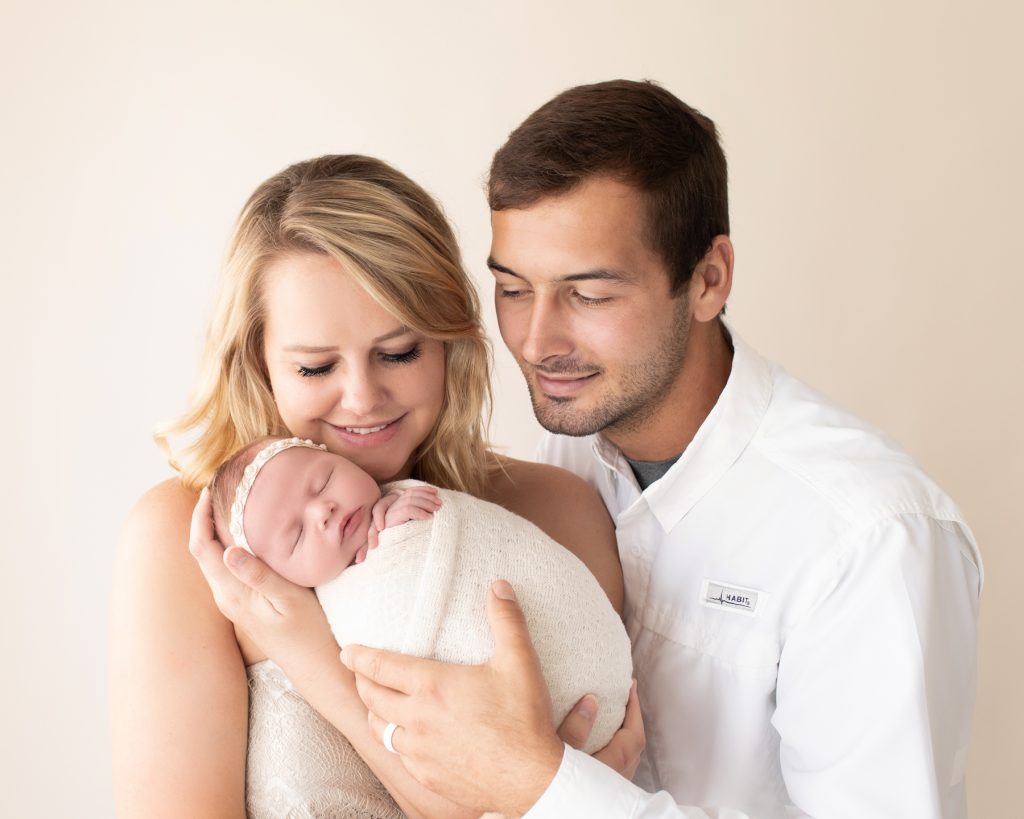 How to Take Newborn Photos