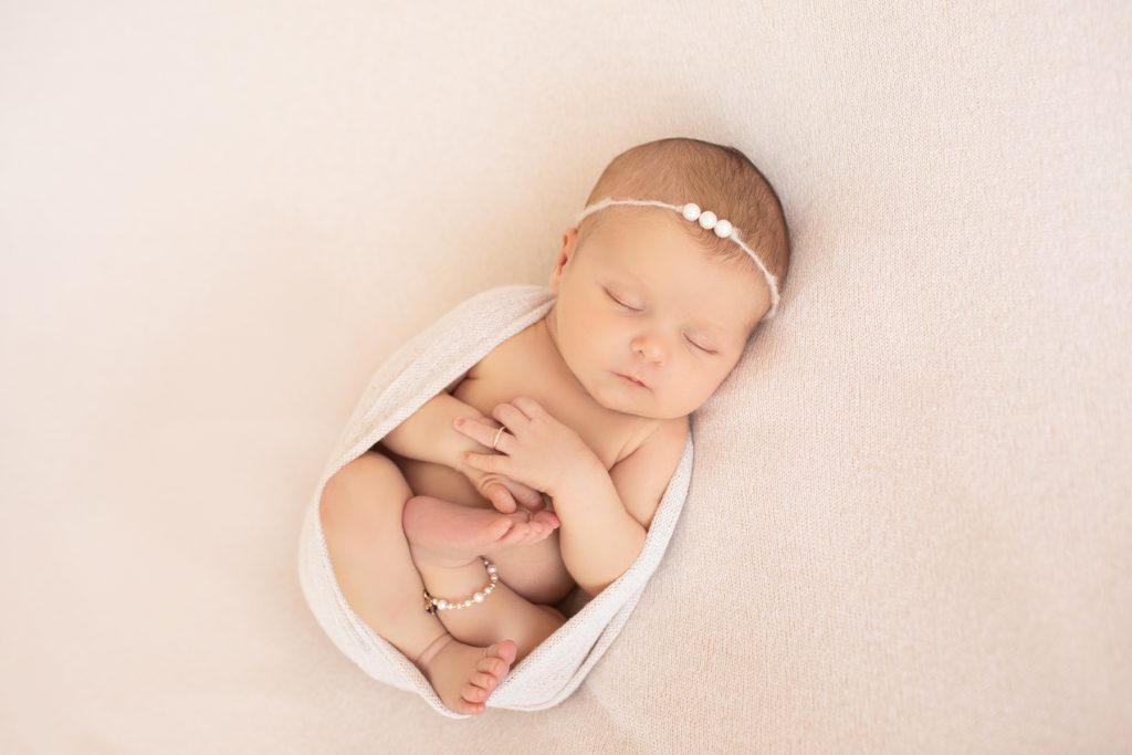 newborn baby wrap photo