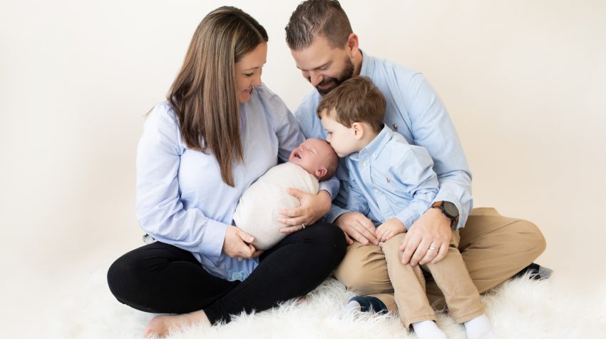 Newborn Photos With Siblings