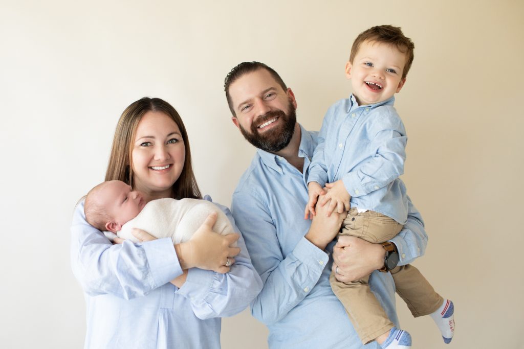 Newborn Photos With Siblings