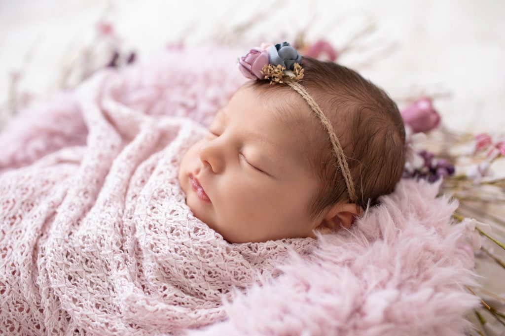 Baby Room Pictures: Pink Rose and Precious Bowie - Andrea