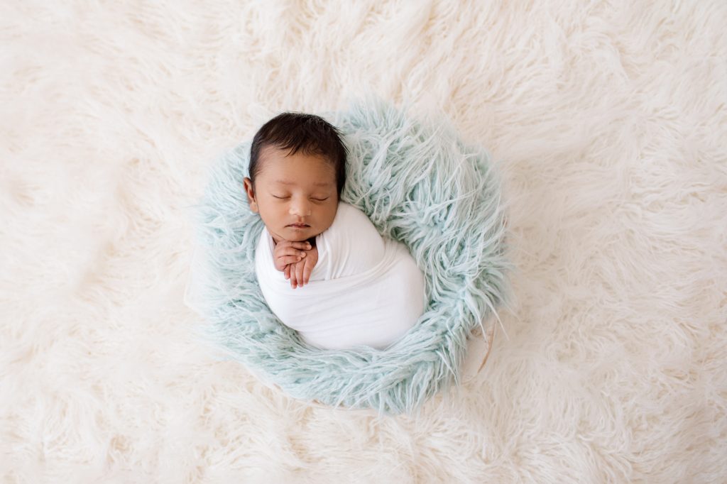 Creative Newborn and Family Photography