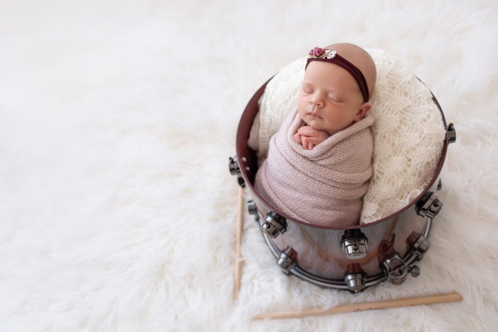 Creative Newborn and Family Photography